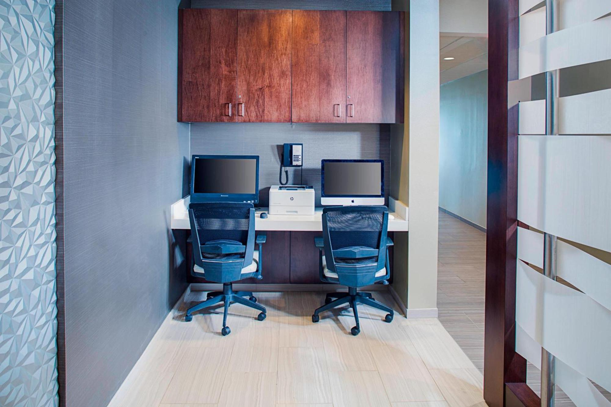 Springhill Suites By Marriott Carle Place Garden City Exteriér fotografie